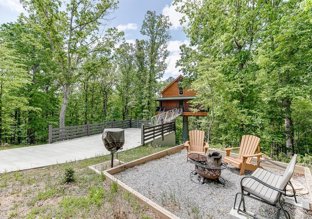 Top Of The Line Treehouse Near Helen, Georgia Cornelia Exterior foto