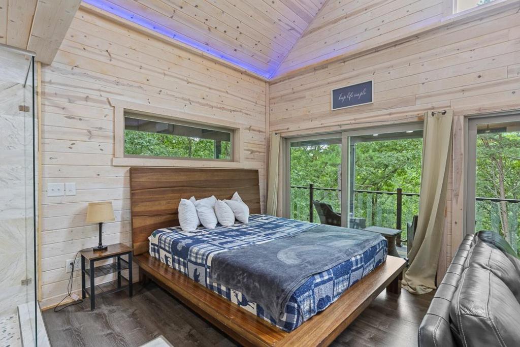 Top Of The Line Treehouse Near Helen, Georgia Cornelia Exterior foto